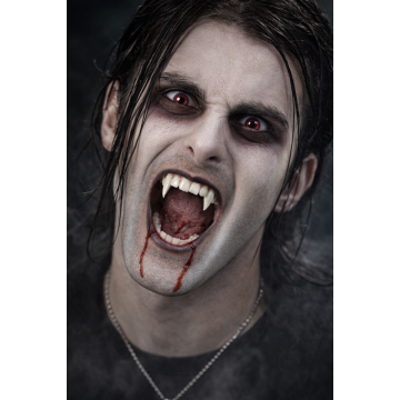 Vampire Fang Make-up Kit